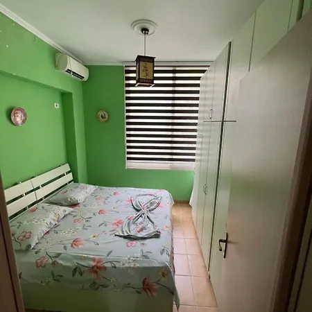 Desi House 1 Apartment Durrës